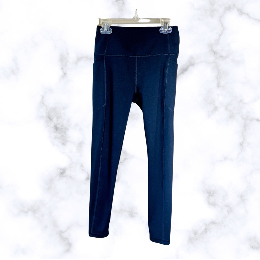 Victoria’s Secret Essential Pocket Legging